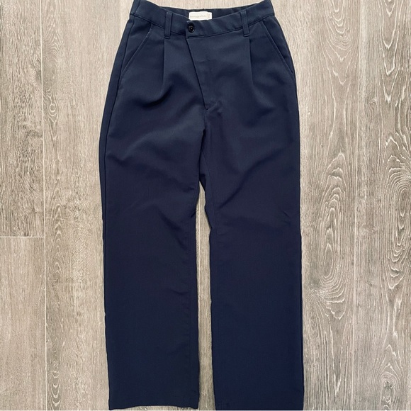 Abercrombie tailored straight leg pant in navy - Picture 1 of 2